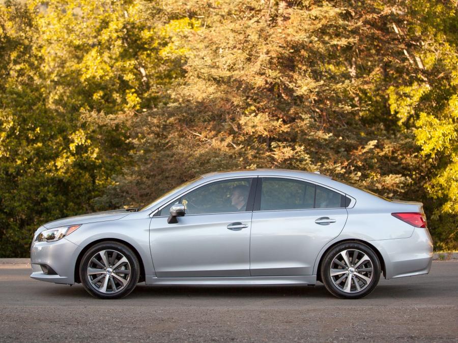  Subaru Legacy 3.6R 2015 года  (фото 3 из 11)